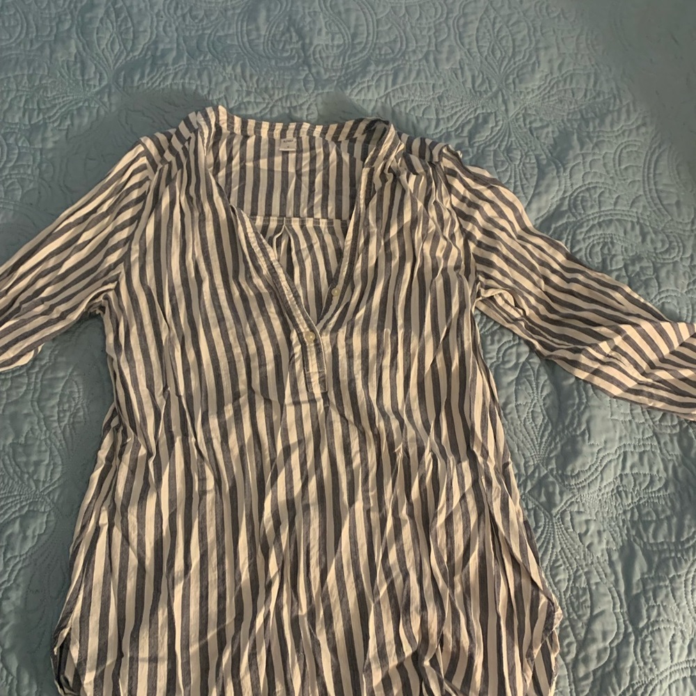 Old navy Blouse